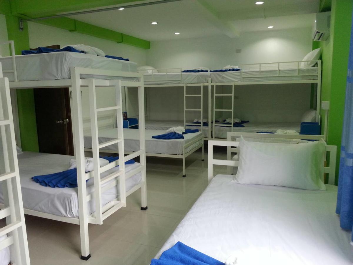 Madinah Hostel Ranong Ban Lum Than Kültér fotó